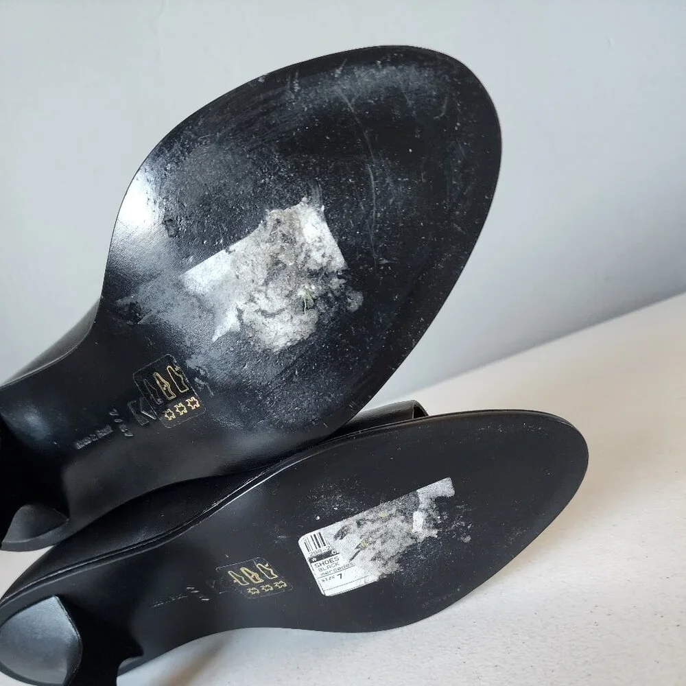 Mercedes Castillo Mule "EUC" - Picture 14 of 16